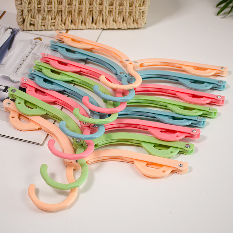 Foldable Clothes Hanger – Portable, Space Saving & Travel Friendly